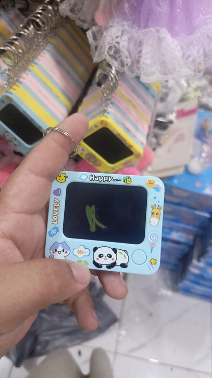 Mini Graffiti Board Keychain – Reusable LCD Writing Tablet & Cartoon Bag Pendant (Random Colour)