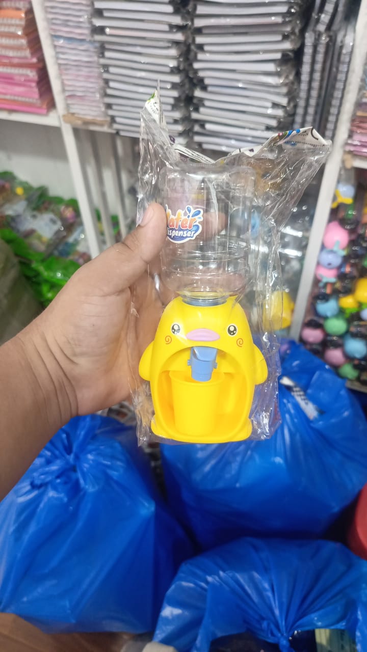 Mini Duck Water Dispenser for kids – Cute Pretend Play Water Dispenser with 3 Cups